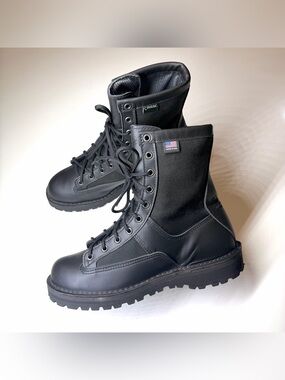 Danner Men’s   Acadia 8 Inch Black Boots with Gore-Tex lining Size- 10.5